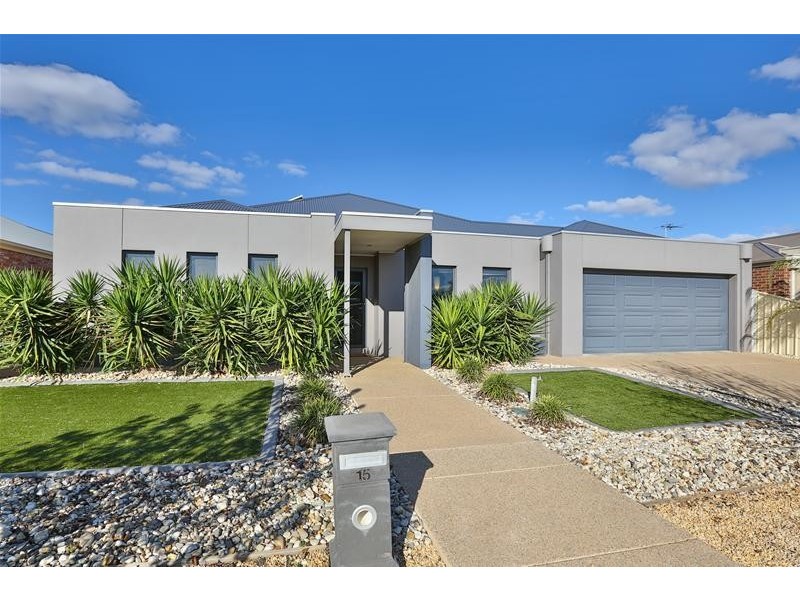 15 Heidi Court, Mildura VIC 3500