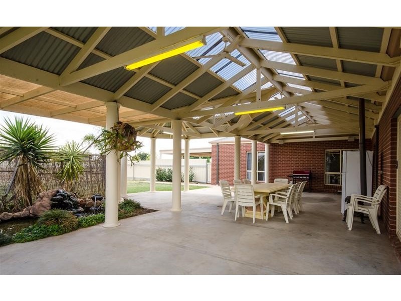 1094 Sandilong Avenue, Irymple VIC 3498