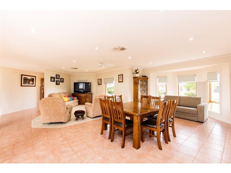 128 Dyar Avenue, Mildura VIC 3500