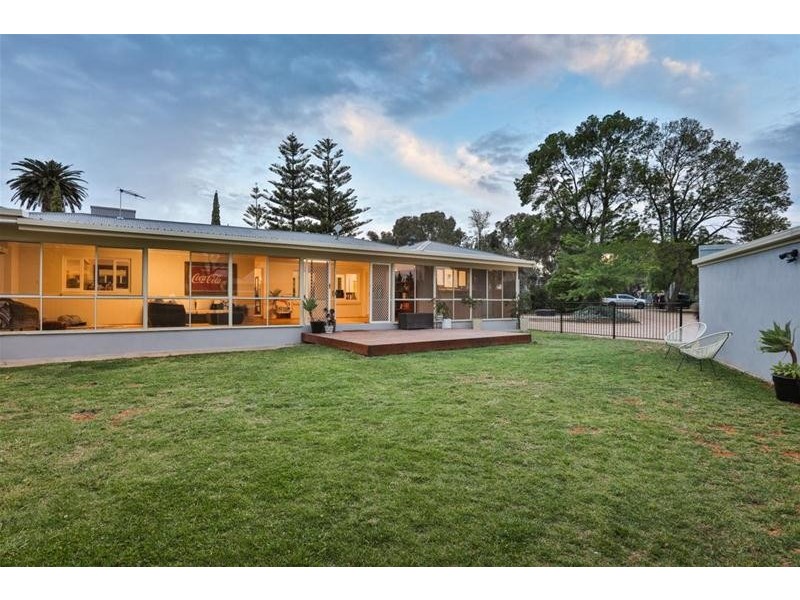 102 Cooke Street, Nichols Point VIC 3501