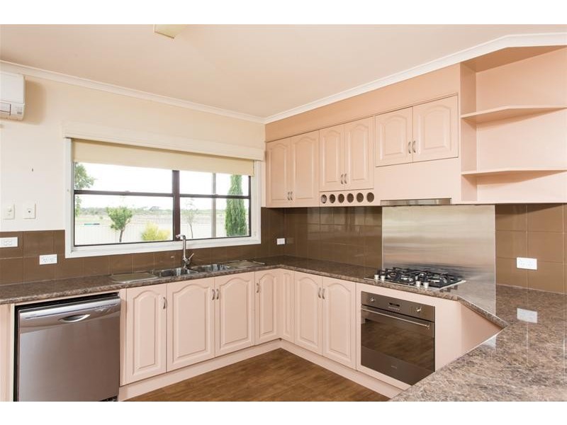 3686 Benetook Avenue, Koorlong VIC 3501