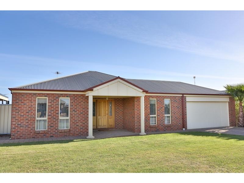 81 Summer  Drive, Buronga NSW 2739
