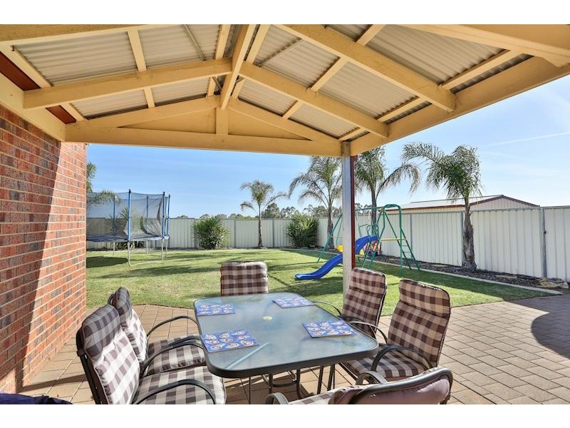 81 Summer  Drive, Buronga NSW 2739