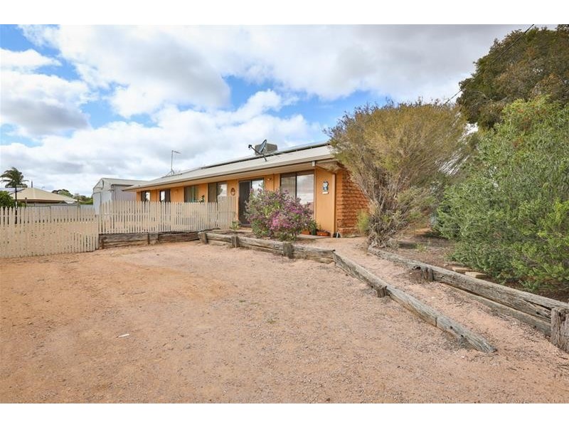 40-42 Main Avenue North, Merbein VIC 3505