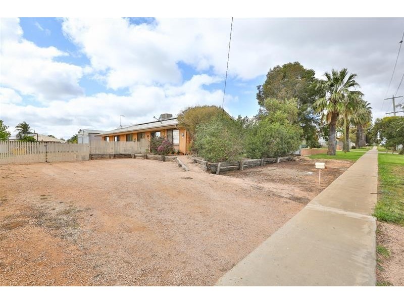 40-42 Main Avenue North, Merbein VIC 3505