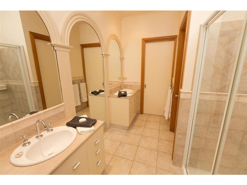 7 Renee Court, Mildura VIC 3500