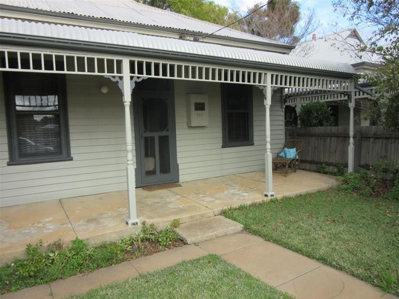 128 Pine Avenue, Mildura VIC 3500