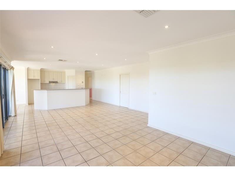 12 Sterling Drive, Mildura VIC 3500