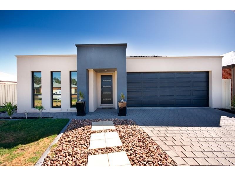 4 Oxley Court, Mildura VIC 3500
