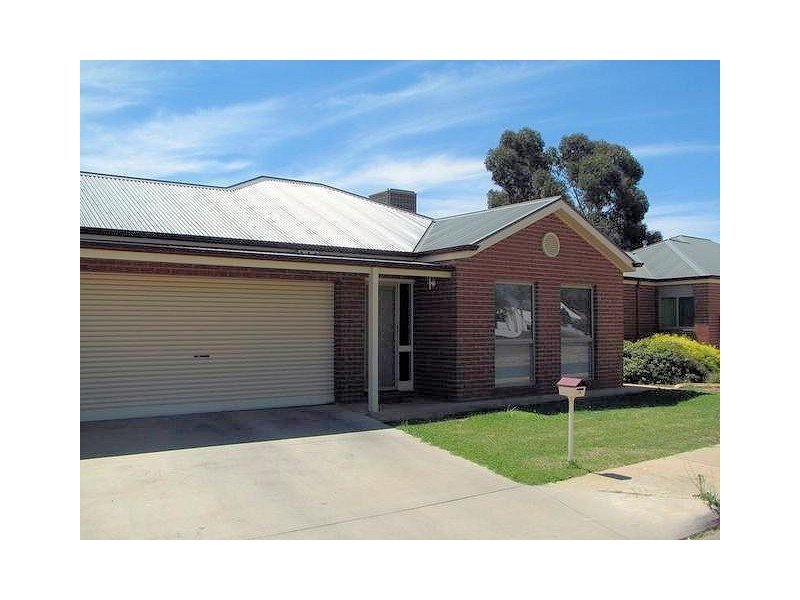 12 Carmela Court, Mildura VIC 3500
