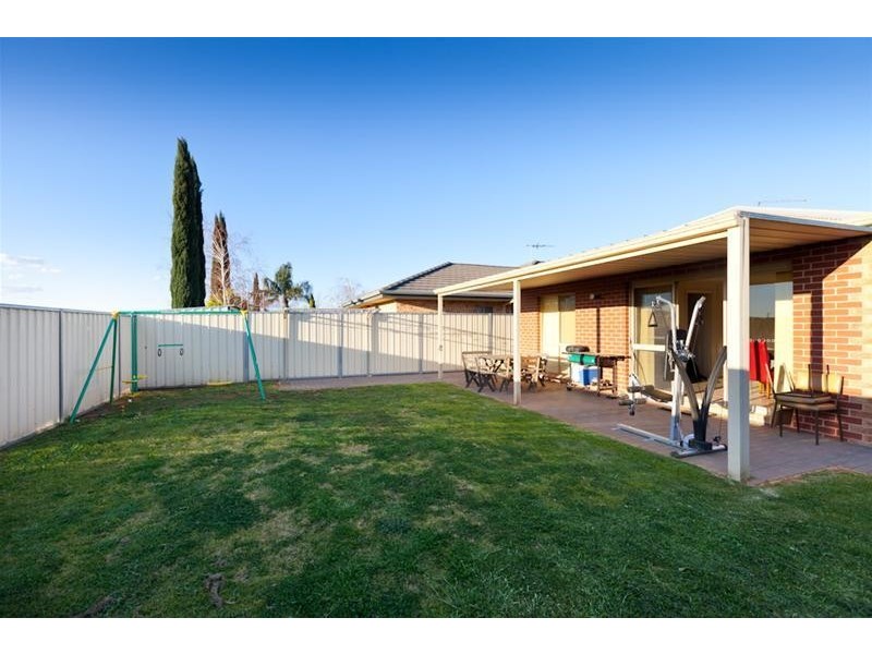 2 Louisiana Court, Mildura VIC 3500