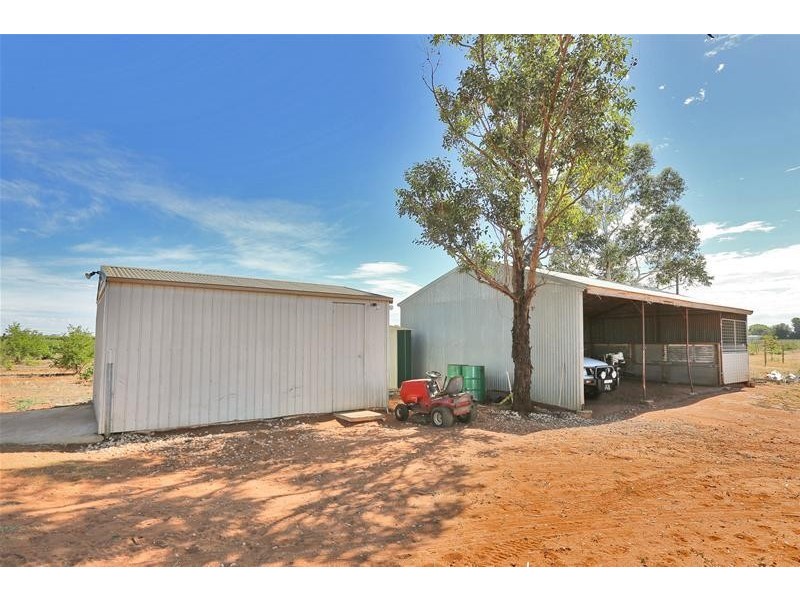 147 Reserve West Road, Dareton NSW 2717
