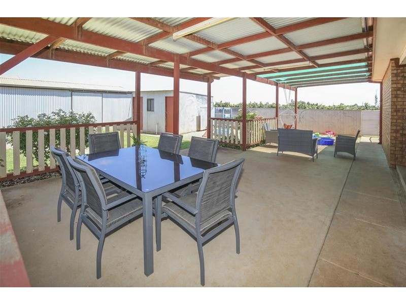 17 McSwains Road, Birdwoodton VIC 3505