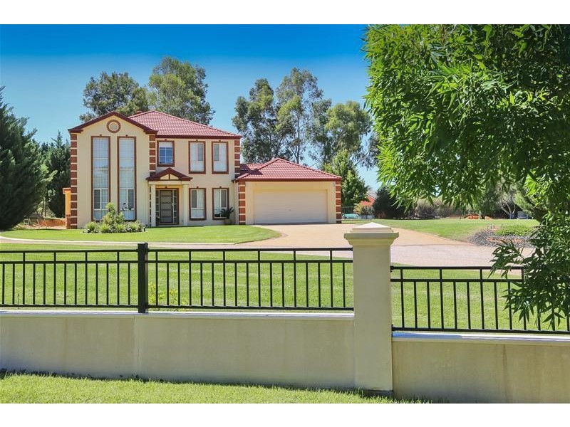 11 Riverview Rise, Gol Gol NSW 2738