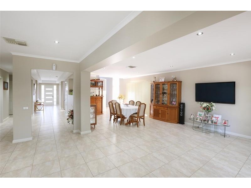 11 Riverview Rise, Gol Gol NSW 2738