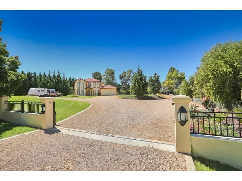 11 Riverview Rise, Gol Gol NSW 2738