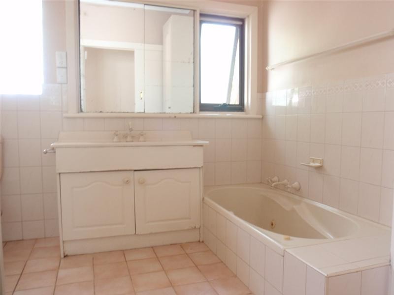 8 Valencia Avenue, Mildura VIC 3500