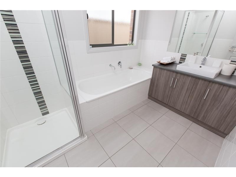 8 Mirage Drive, Mildura VIC 3500