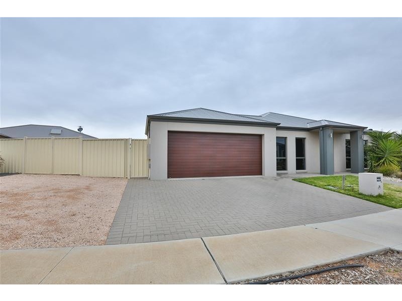 8 Mirage Drive, Mildura VIC 3500