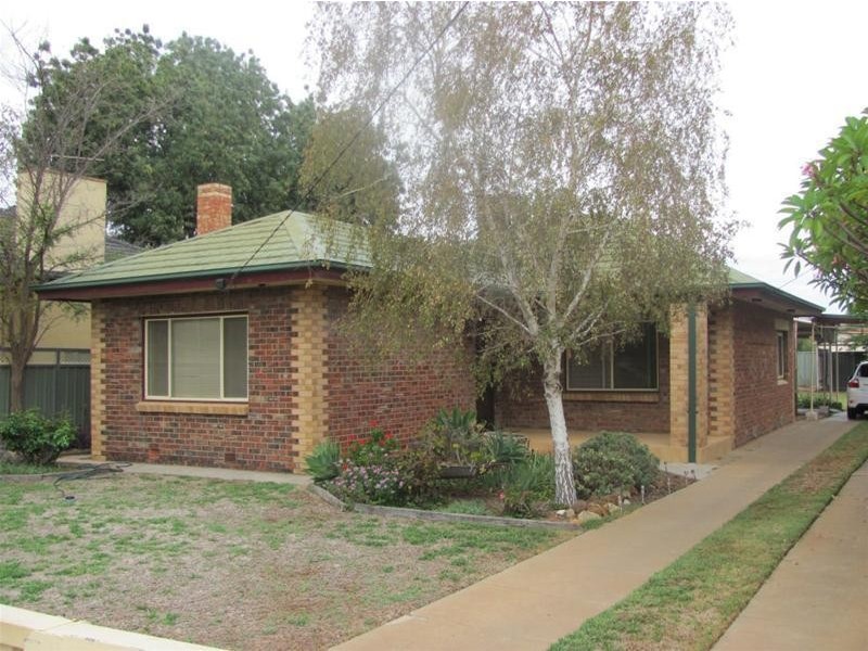 8 Kurrajong Parade, Mildura VIC 3500