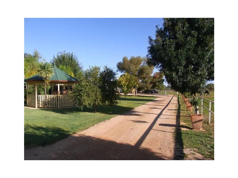 145-149 Irymple Avenue, Nichols Point VIC 3501