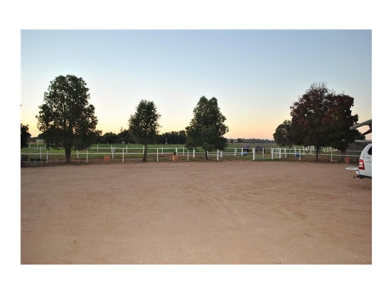 145-149 Irymple Avenue, Nichols Point VIC 3501