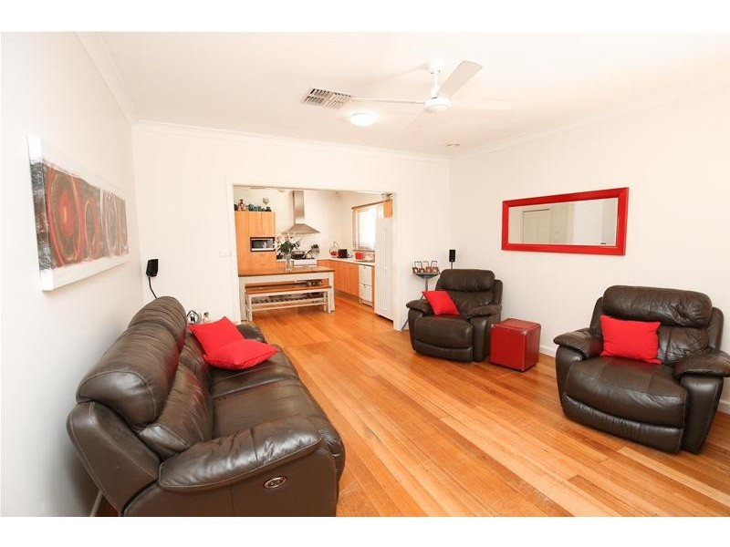 15 Oak Avenue, Mildura VIC 3500