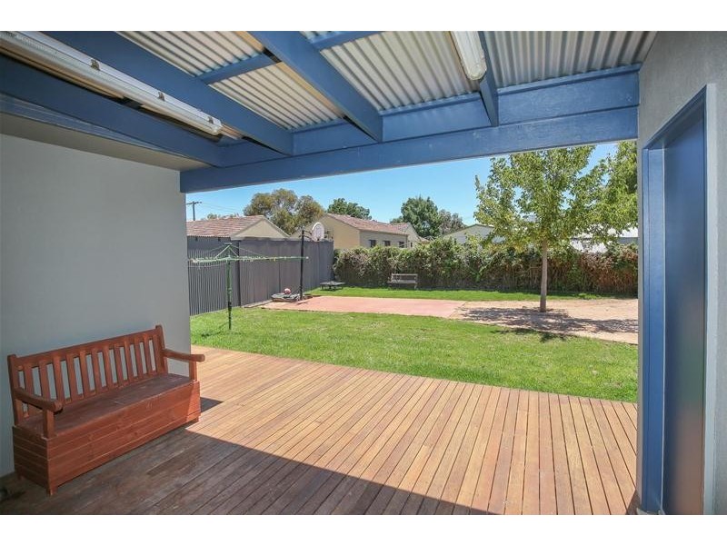 15 Oak Avenue, Mildura VIC 3500
