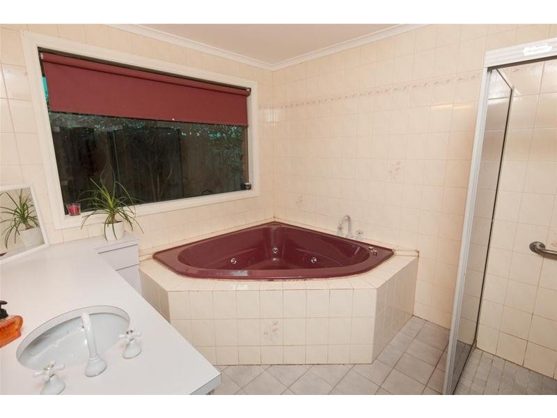 4 Yanina Close, Mildura VIC 3500