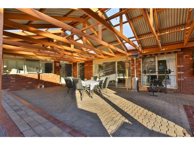 4 Yanina Close, Mildura VIC 3500