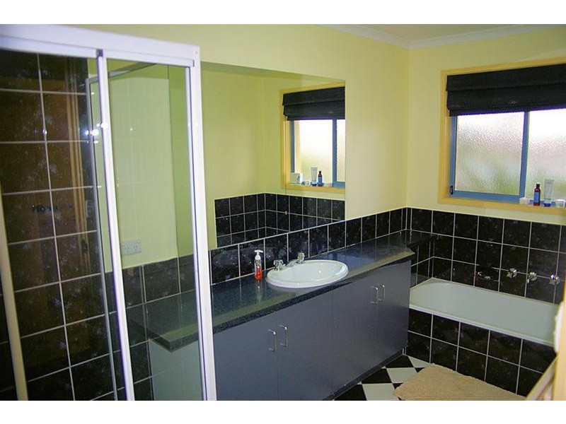 5 Harmony Drive, Mildura VIC 3500