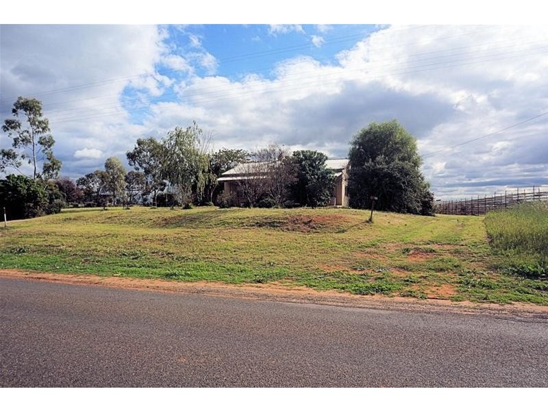 925-927 Irymple Avenue, Irymple VIC 3498