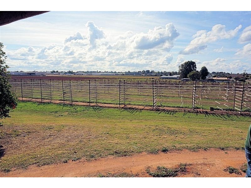 925-927 Irymple Avenue, Irymple VIC 3498