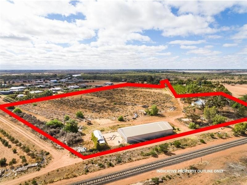 52 McEdward Street, Birdwoodton VIC 3505