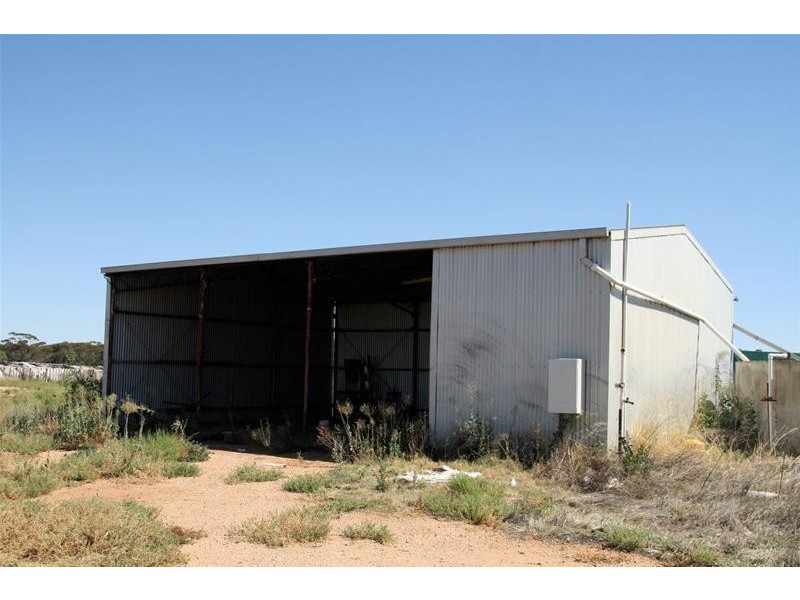 29 Koorlong Avenue Extension, Irymple VIC 3498