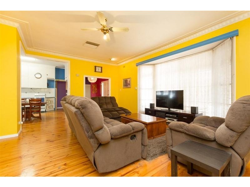 1-3 Mitchell Avenue, Dareton NSW 2717