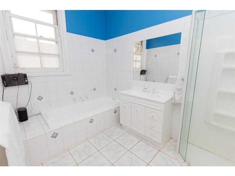 1-3 Mitchell Avenue, Dareton NSW 2717