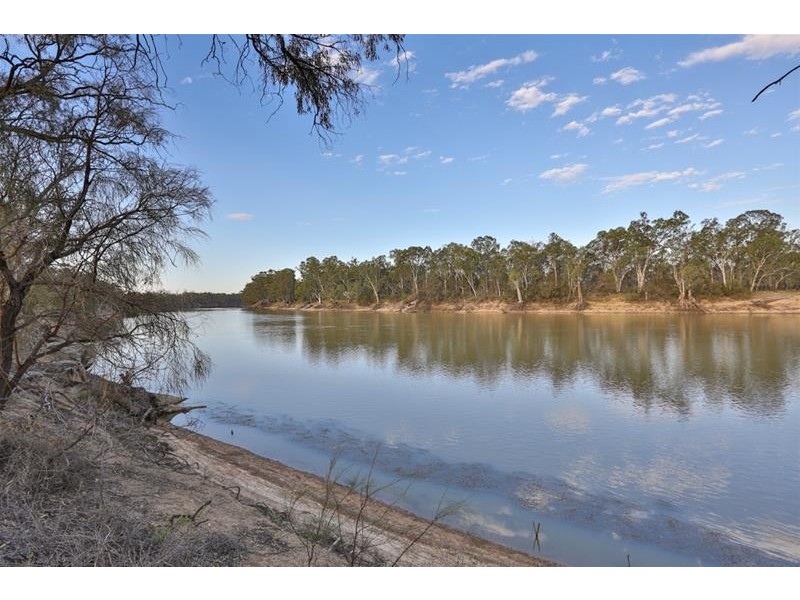 2878 Kulkyne Way, Nangiloc VIC 3494