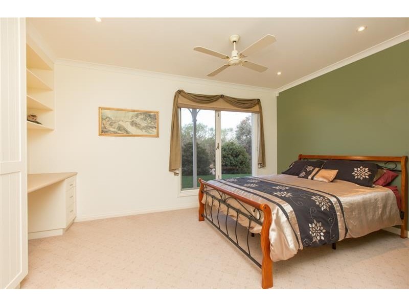 2878 Kulkyne Way, Nangiloc VIC 3494