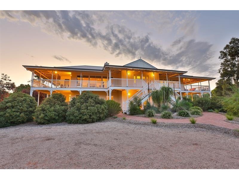 2878 Kulkyne Way, Nangiloc VIC 3494