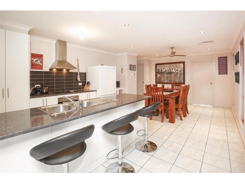 7 Renshinkan Court, Mildura VIC 3500