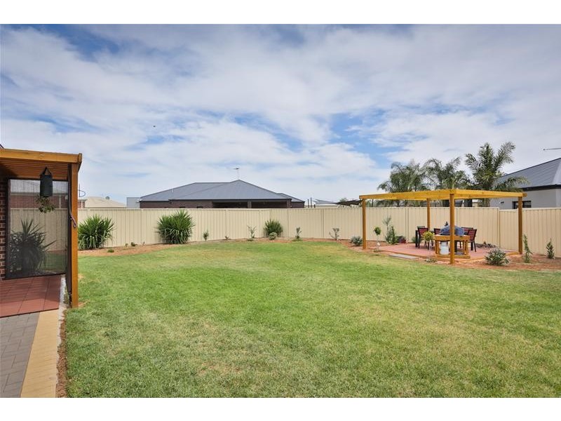 4 Mirage Drive, Mildura VIC 3500