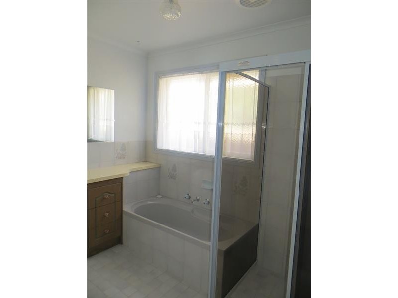 8 Patricia Drive, Mildura VIC 3500