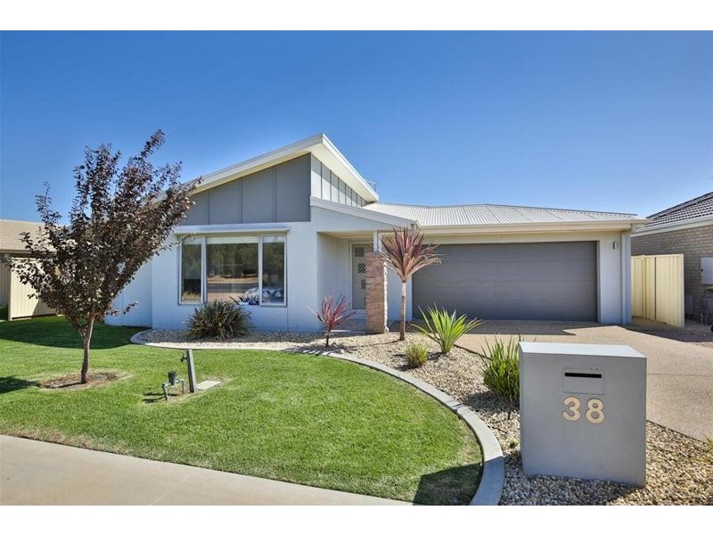 38 Ellswood Crescent, Mildura VIC 3500