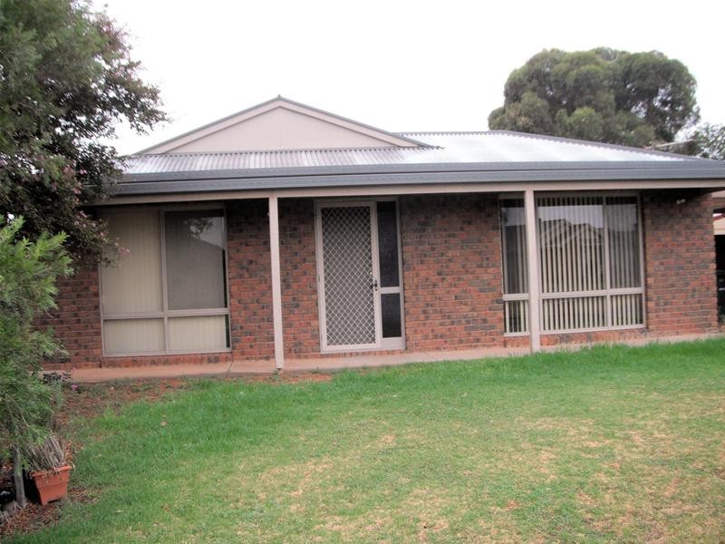 11 Macquarie Court, Mildura VIC 3500