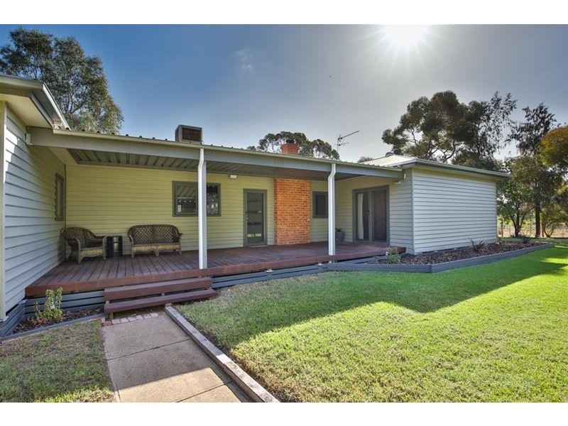 12 Nemtsas Lane, Yelta VIC 3505