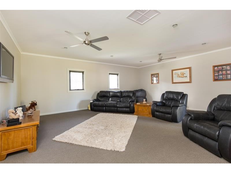 12 Nemtsas Lane, Yelta VIC 3505