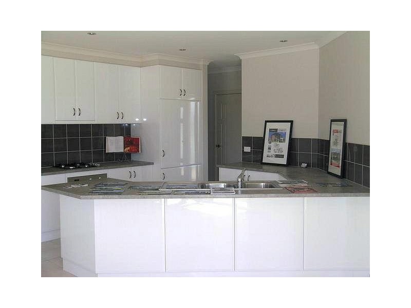 1 Peter John  Court, Mildura VIC 3500