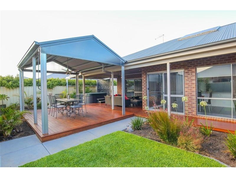8 Reuben Lock Court, Mildura VIC 3500