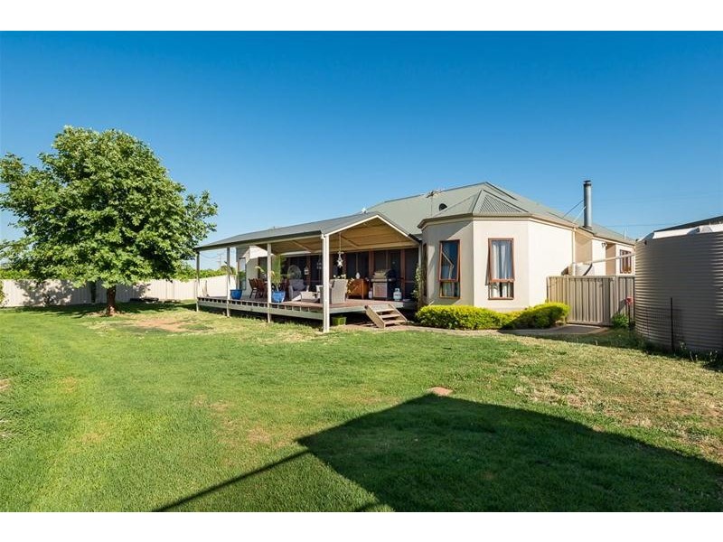 61 Seventh Street, Merbein South VIC 3505